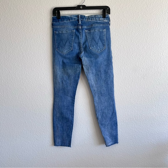 MOTHER Looker Ankle Fray in Double Time - Picture 10 of 16